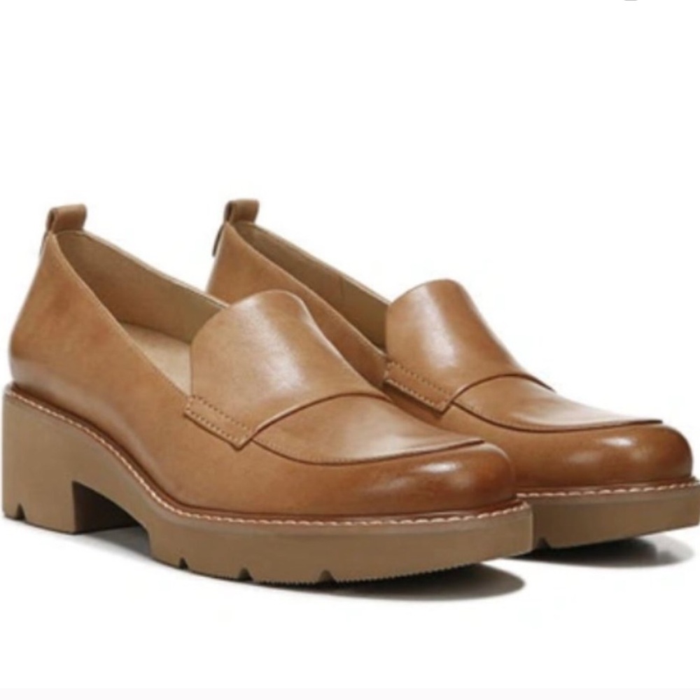 NATURALIZER Darry Lug Sole Loafers